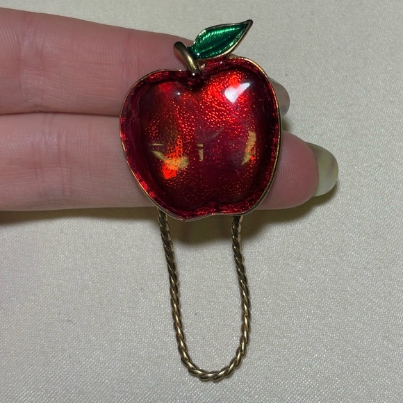 Vintage Jewelry - Vintage Enamel Red Apple Brooch with Green Leaf
